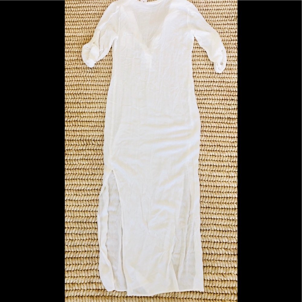 Women's Long Sleeve White Maxi Dress with Side Slit